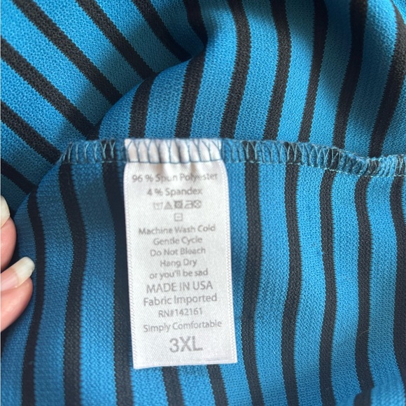 LuLaRoe Woman Plus Size 3X (24/26) Black Blue Striped Straight Cassie Skirt - Picture 5 of 5